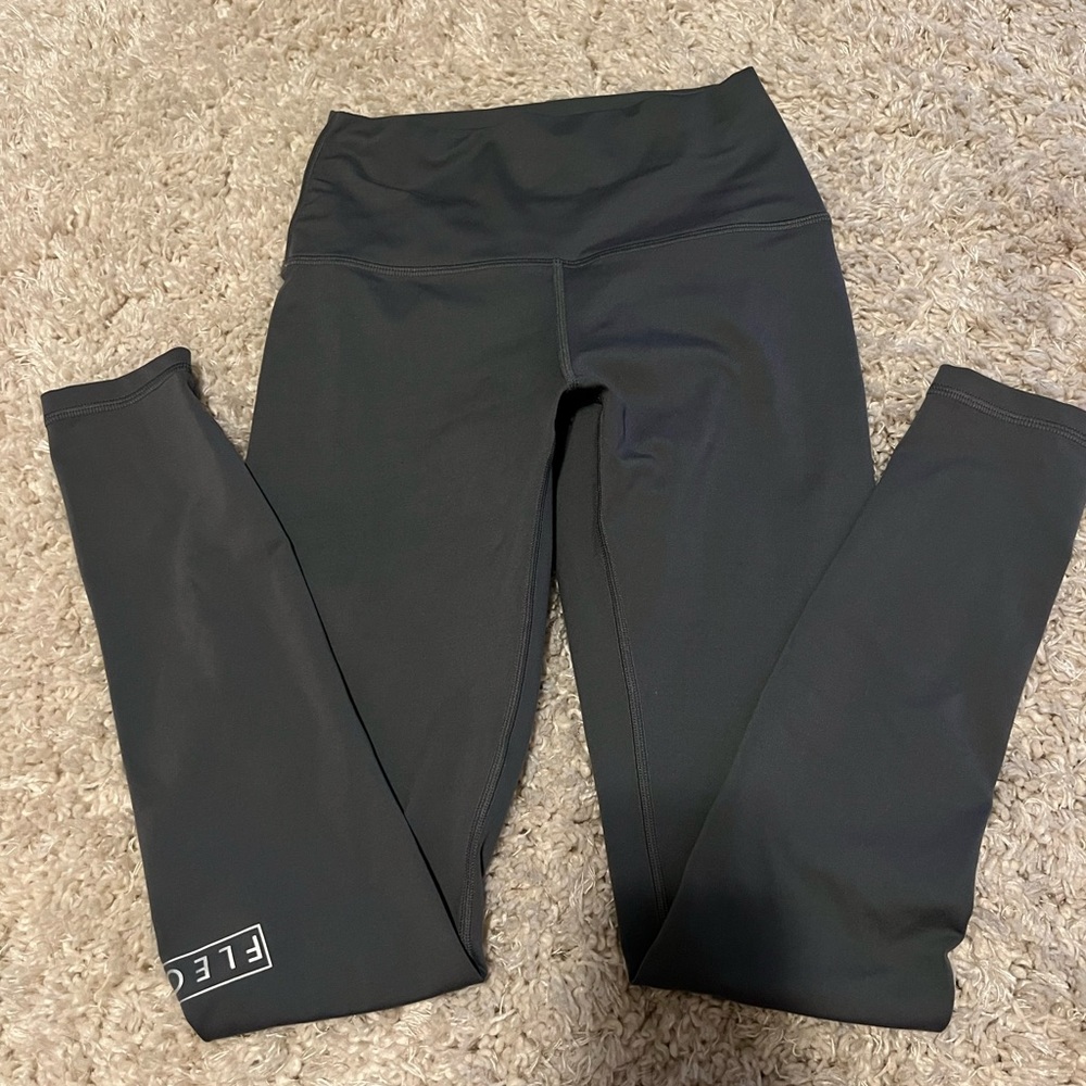 FLEO Gray Full Length Leggings